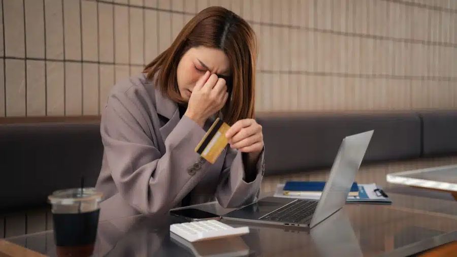 UK unsecured debt record high 2026